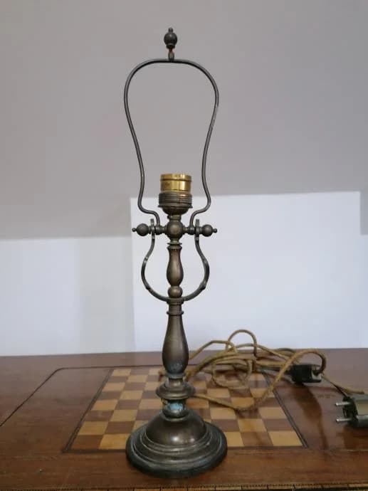 Art Deco stolna svjetiljka od mesinga